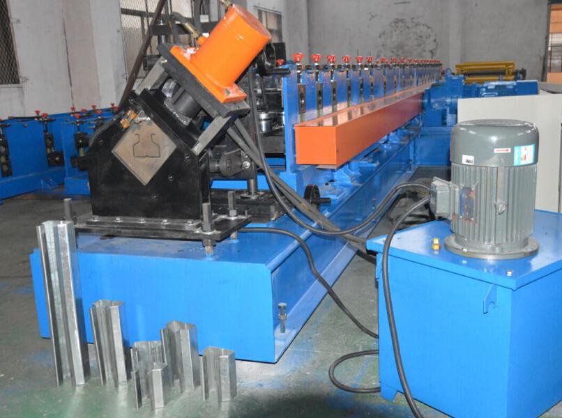18 Forming Stations Heavy Duty Rack Roll Forming Machine For Galvanized Steel