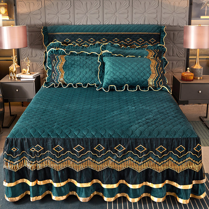 Custom Printed Bed Sheets Embroidery Lace Bed Skirt for European and American Style