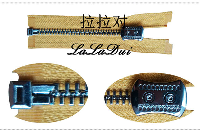 Bone Puller Open End Metal Big Teeth Zipper HS Code 9607110000 Bright Blue Tape