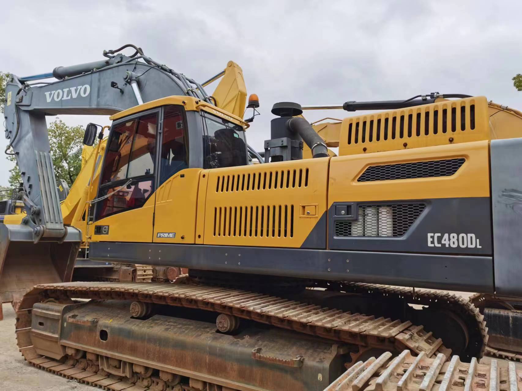 MovingType CrawlerExcavator Used Volvo Excavator 480DL EC210BL EC210D EC290BLC in 2015