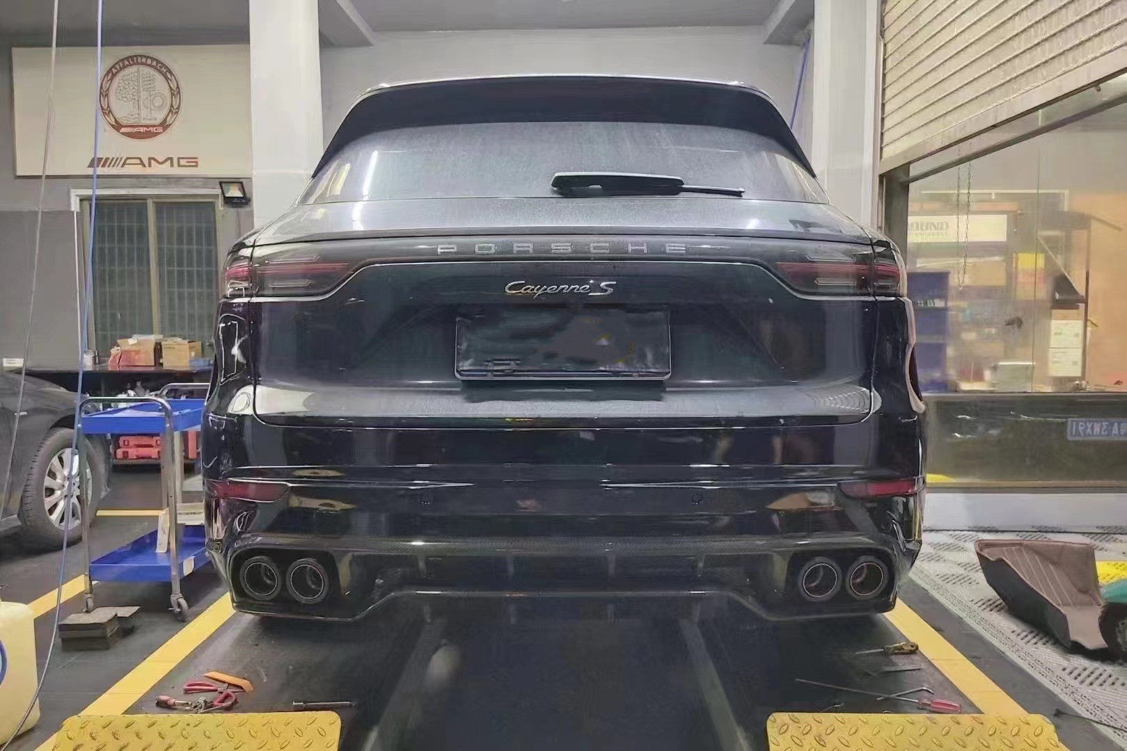 Cayenne Porsche Body Kit Dry Carbon Fiber MTR Style Front Lip Diffuser