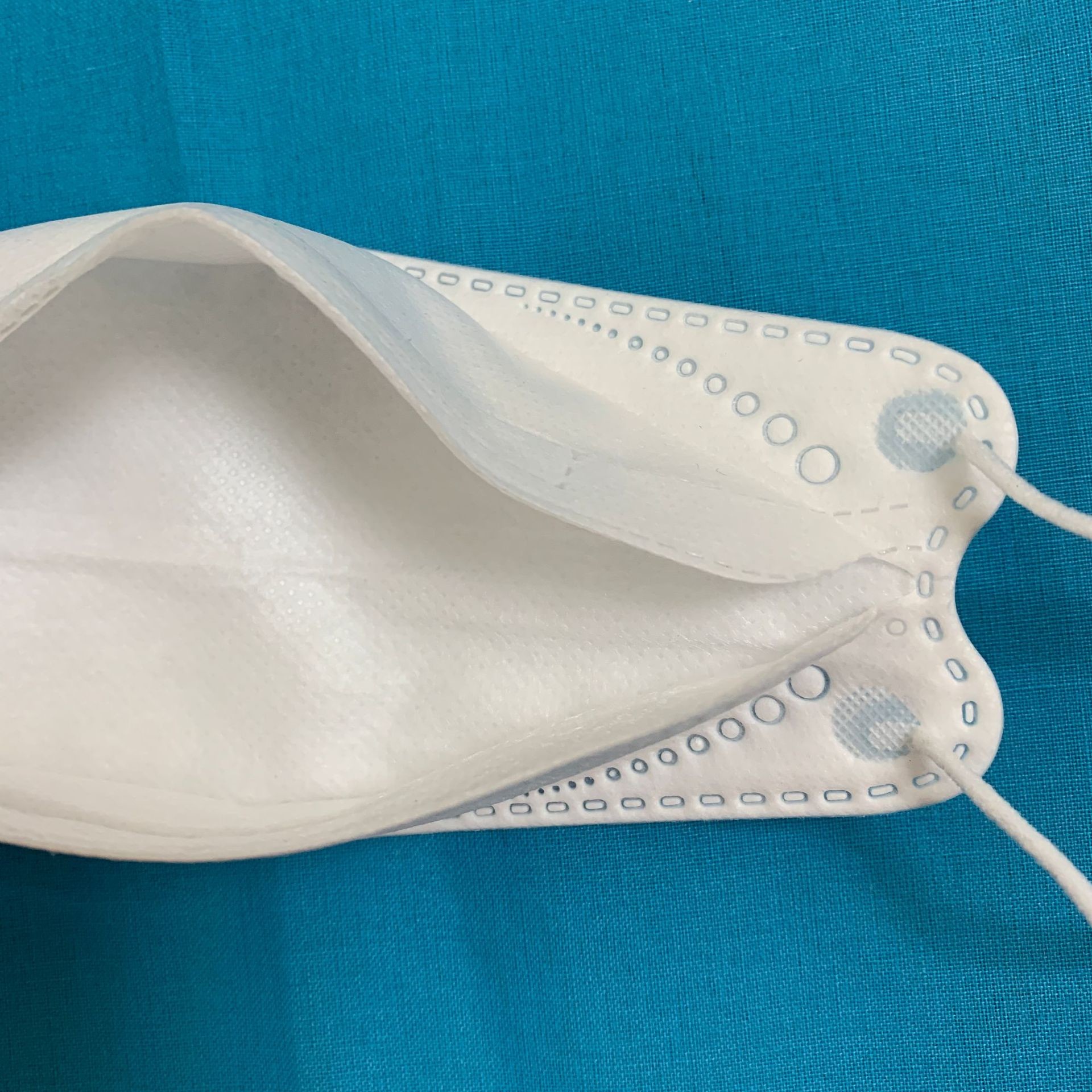 Korean KF94 KN95 face mask willow leaf shaped FFP2 standard face mask with FDA