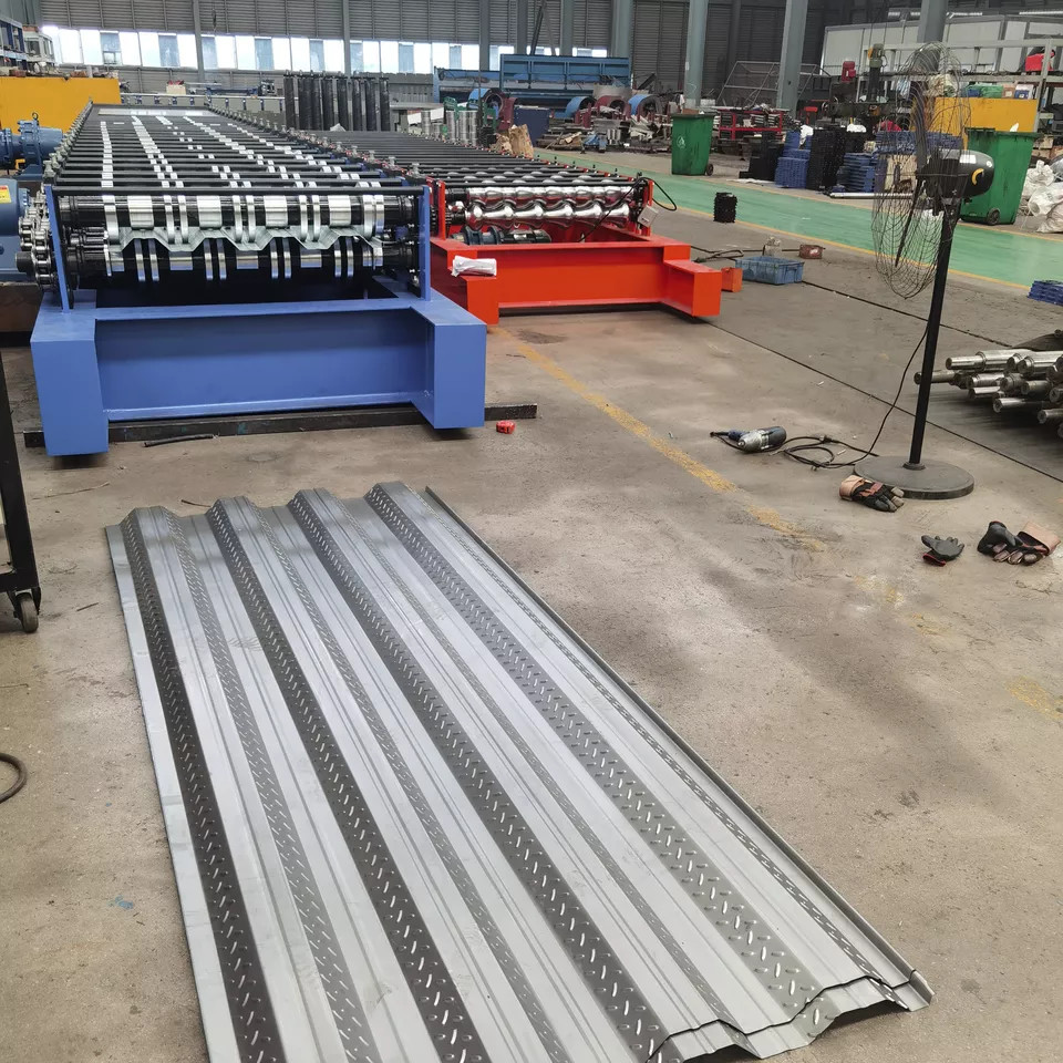 NEW DESIGN METAL GALVANIZED FLOOR DECKING PANEL ROLL FORMING MACHINE