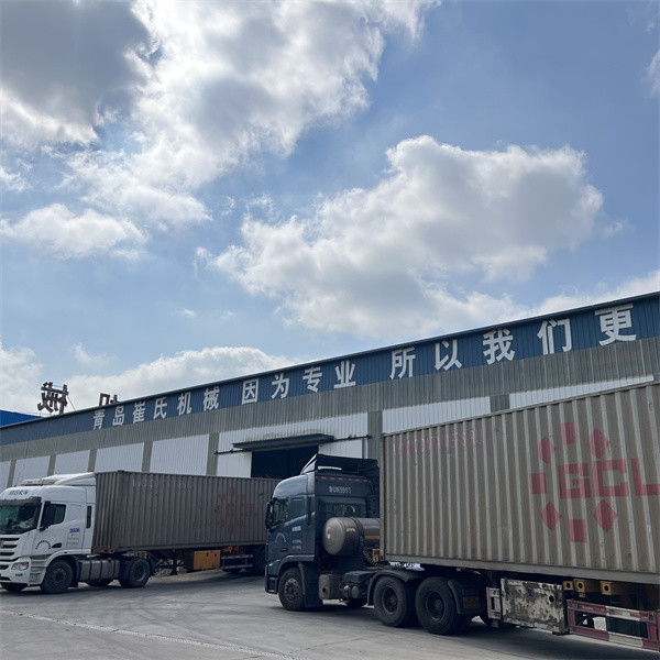 Plastic Extruder Machine Hdpe Pipe Extrusion Machine / Line Water Tank Making Machine High-performance
