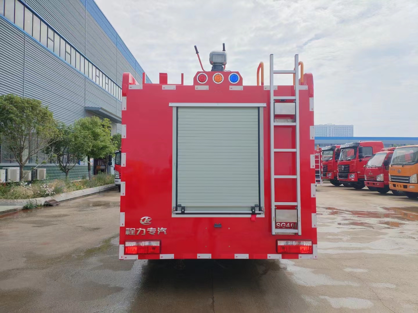 Small Fire Trucks Have Electric Drive Capability