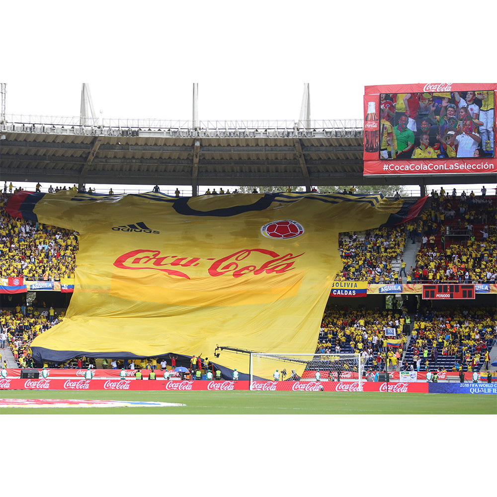 Giant Personalised 100D 150D Polyester Banner For Outdoor Advertising