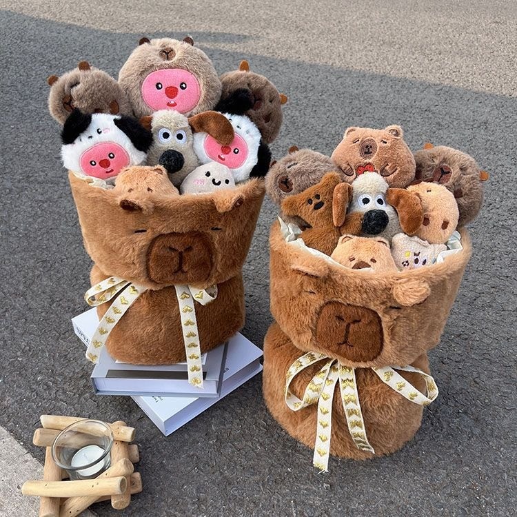 Cute 20x35cm Capybara Plush Doll Cartoon Doll Bouquet Great Gift for Girlfriend on Valentine's Day