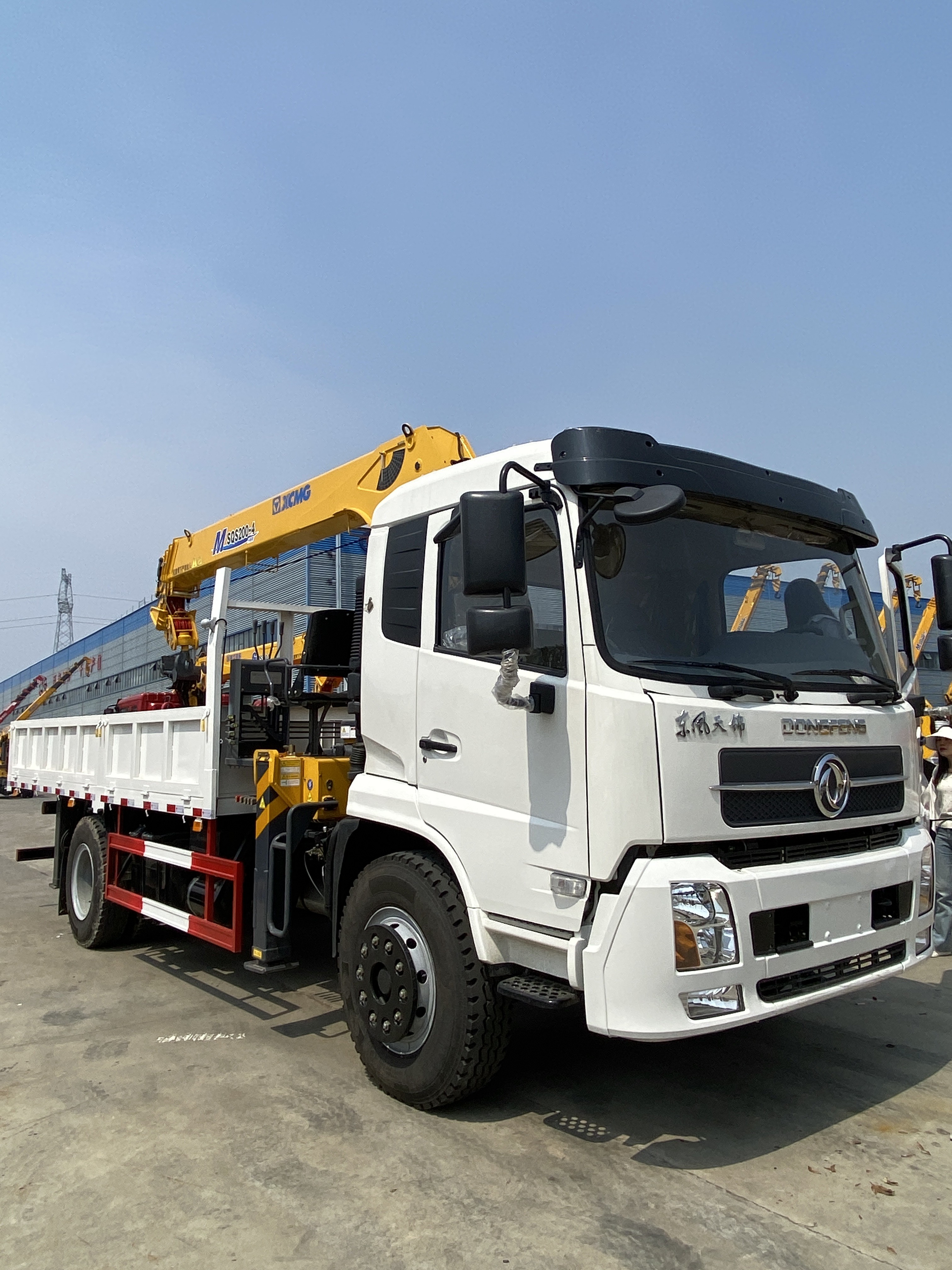30 Ton Crane 28 Tons Rail Mounted Tower Crane 8 Section Boom Hydraulic Truck Crane