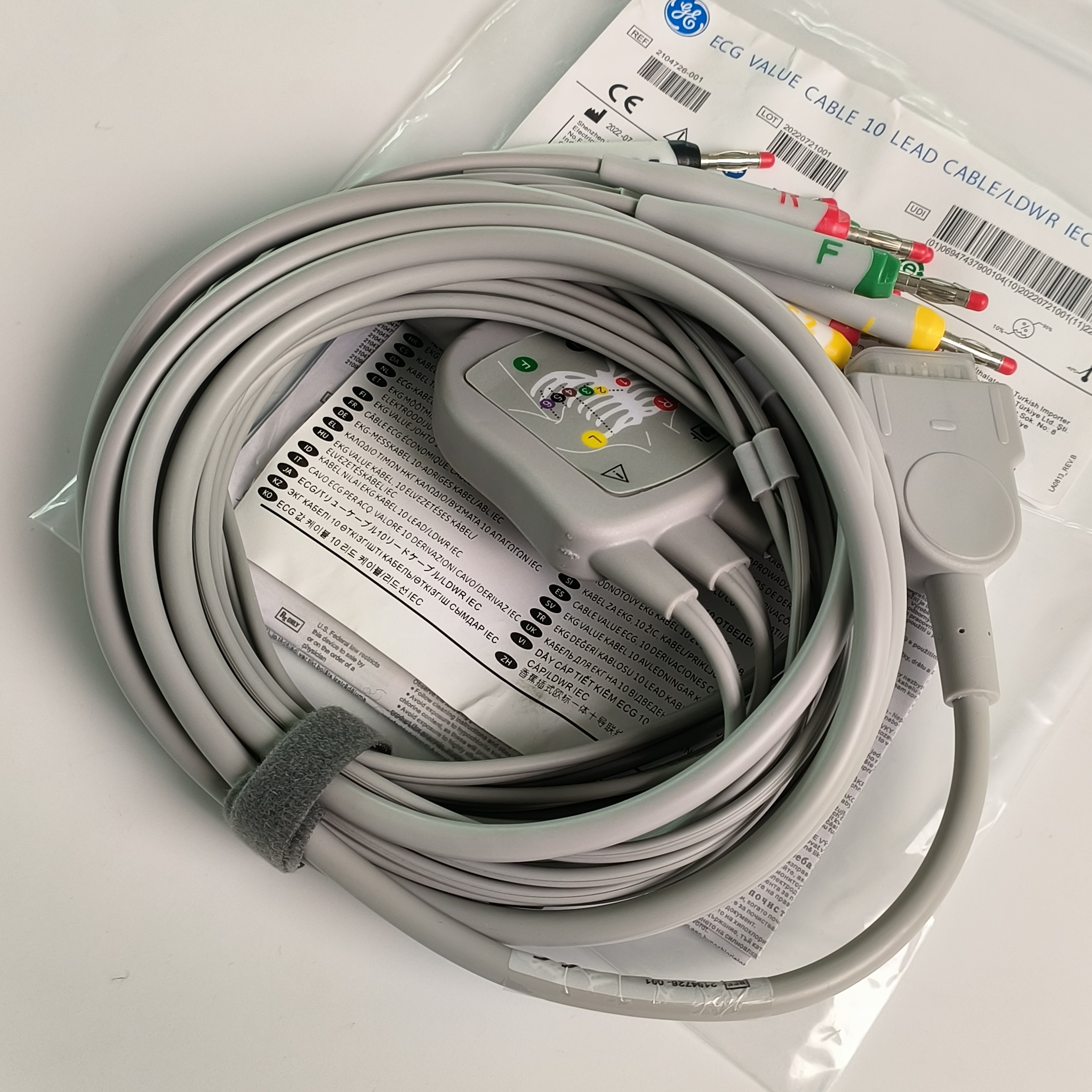 Electrocardiogram Machine Integrated 12 Lead Wire With 15 Pins European Standard IEC Banana Head 4.0
