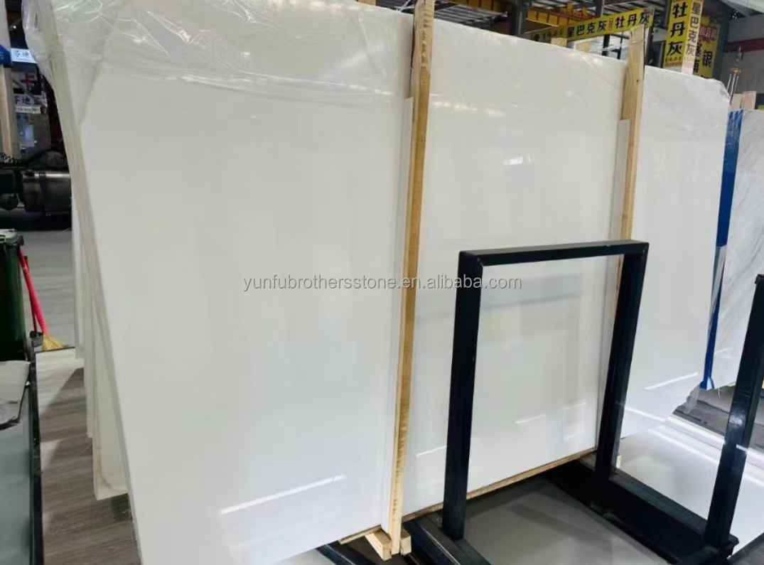 Customized Size Polished Italian White Marble Tile Top-Grade Stone for Hotel Floor