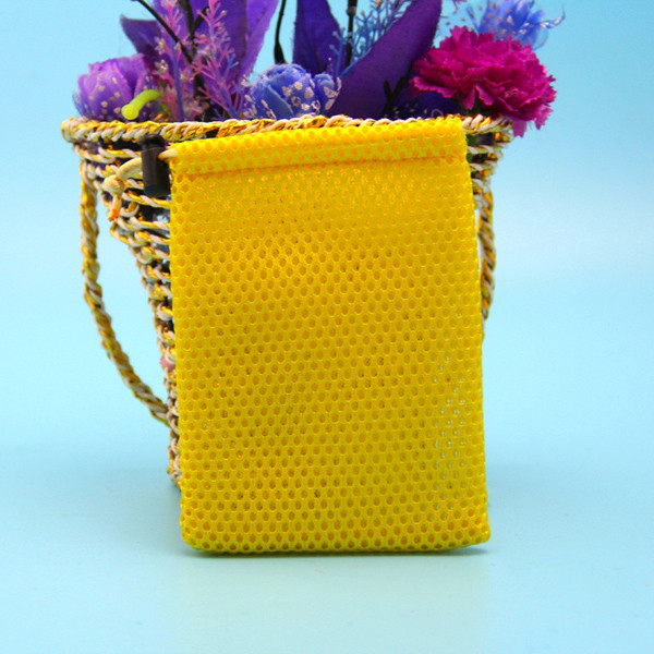China Foldable White Laundry Mesh Wash Bag With Colorful Zipper