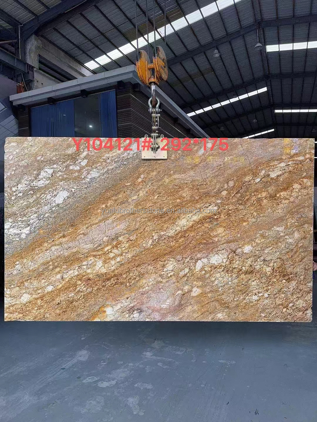 Modern Design Hotel Ornamental White Granite with Gold Veins 20mm Polished Big Slabs