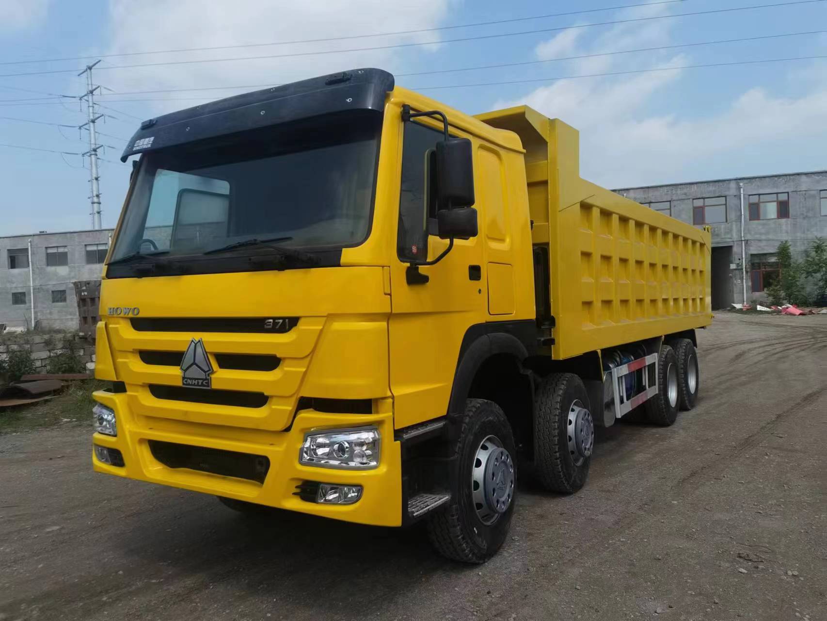 Fully Refurbished Used Howo 8x4 371hp 20-24 Cubic Meter Tipper Truck Dumper Diesel