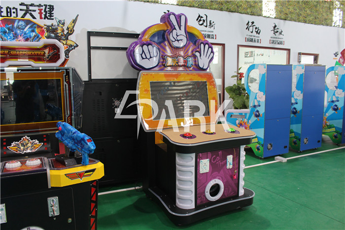 Rock Paper Scissor Game Machine Capsule / Ticket Redemption Game Machine