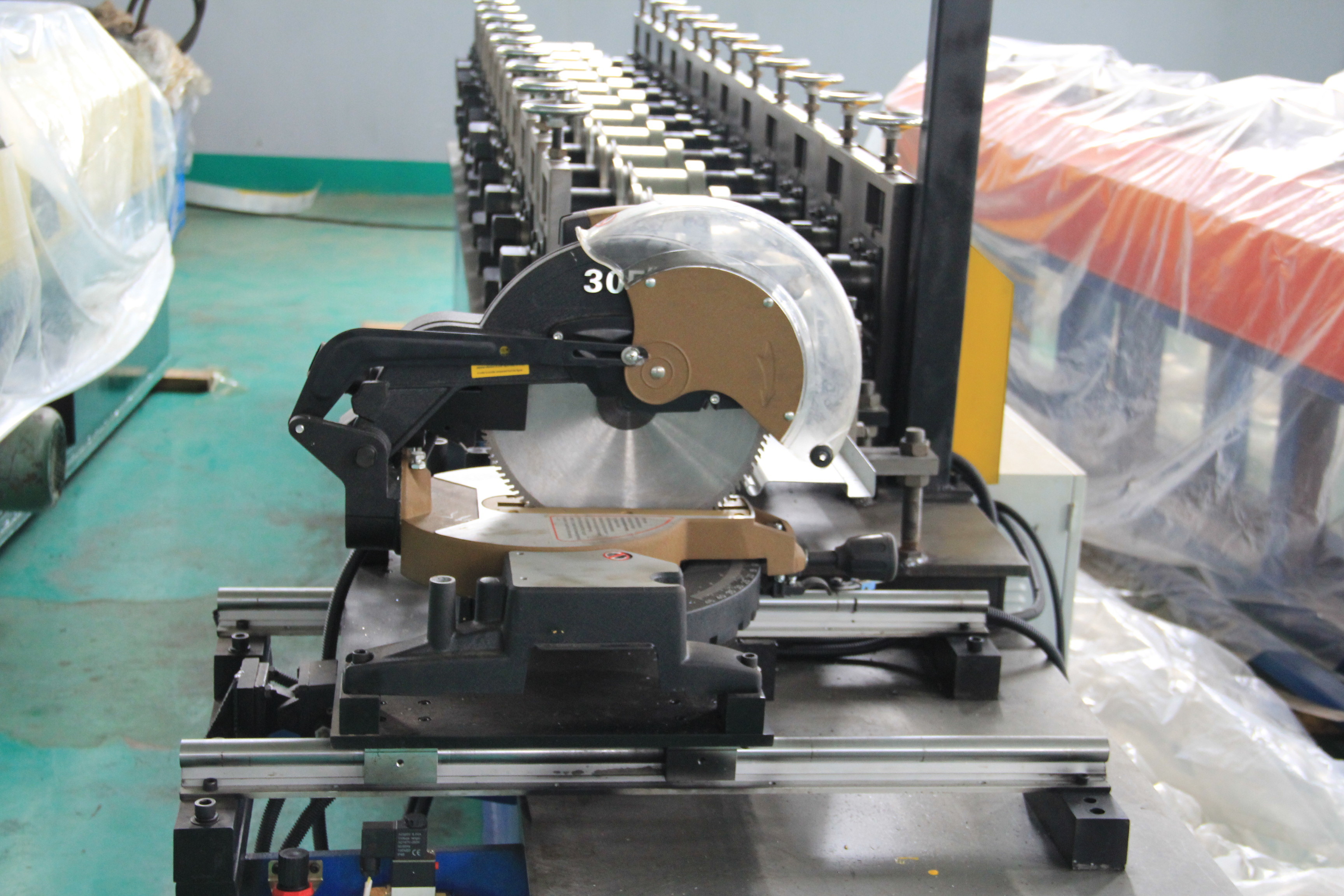Color Steel Roller Shutter Door Roll Forming Machine / Rolling Shutter Strip Making Machine