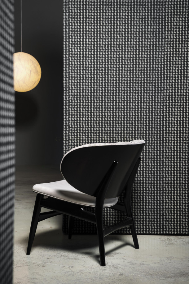 Elegantly Dining Solid Wood Chairs / Wood And Fabric Dining Chairs