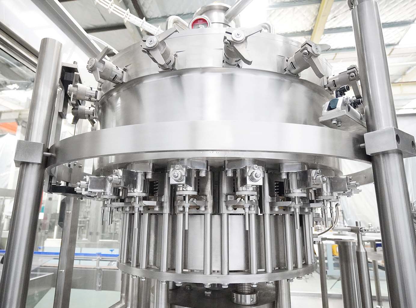 Flexible 3 In 1 Carbonated Beverage Filling Machine 2000bph-24000bph