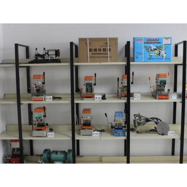 220V/110V Key Copy Machine and 50/60Hz Key Cutting Machine for Duplicating Key Blank