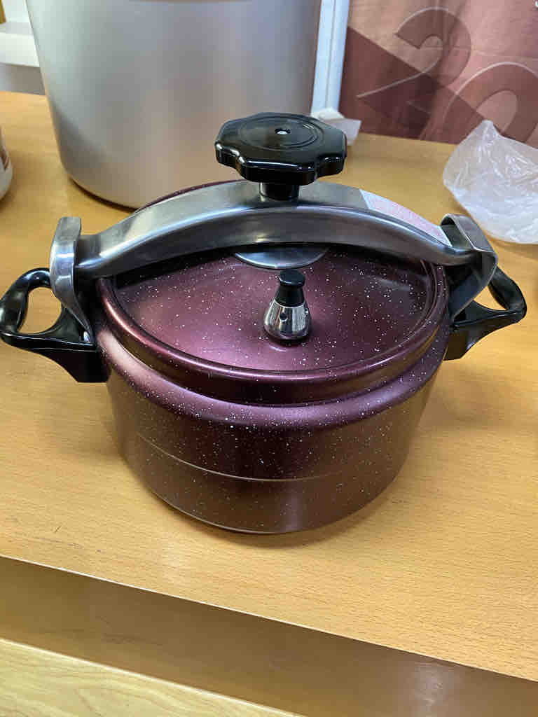 Cheap price Granite Series Non Stick Pressure Cooker 5 Litre in dubai