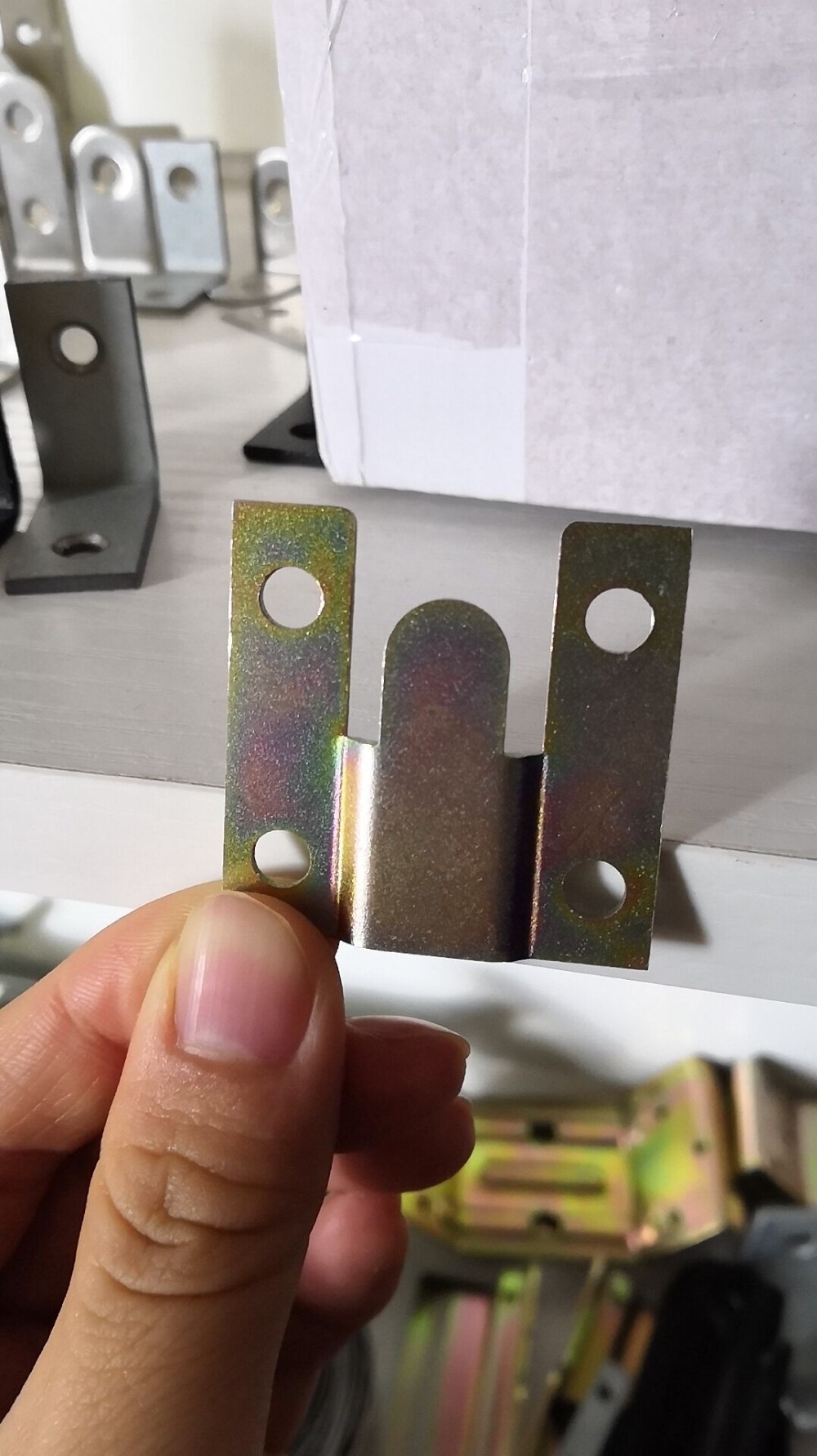 Zinc Plating 36*36MM Heavy Duty Flush Mounts for Hidden Picture/Mirror Hanging Kit