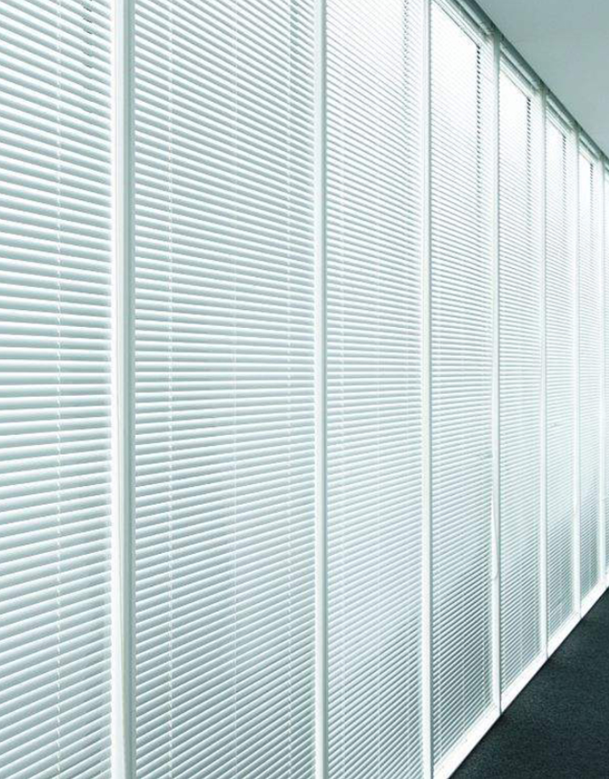 Blackout Outdoor Aluminum Venetian Blind for easy operation Customized