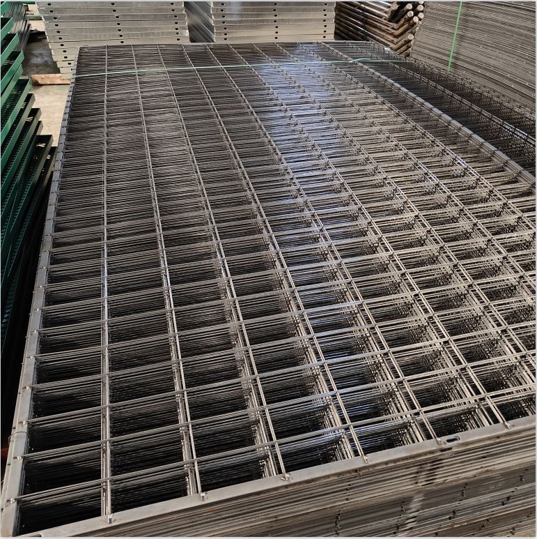 Framework Welded Mesh Fencing 1800x3000MM Railway Security Fencing