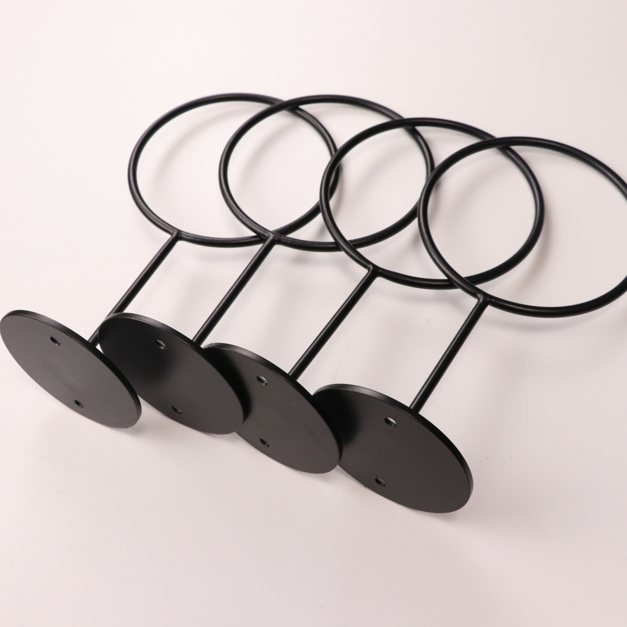 Universal Space-Saving Ball Rack High Carbon Steel Stamping Process Durable Material