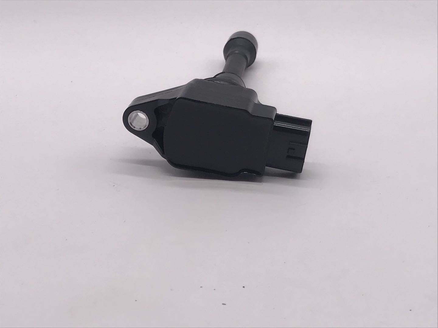 Black 22448-1HM0A Auto Ignition Coil For Teana Qashqai