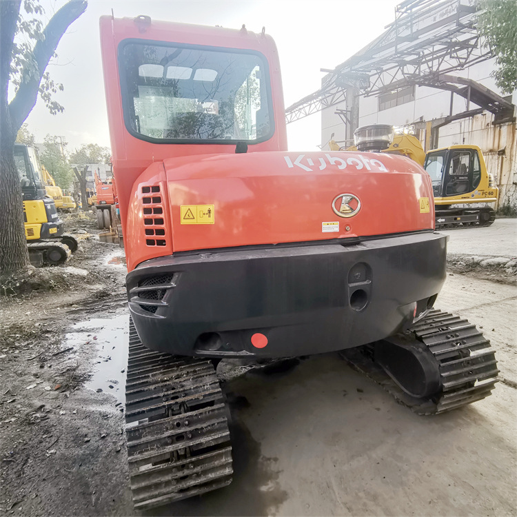 KX185 8 Ton Kubota Mini Excavator with 0.35 m3 Bucket Capacity and 1800 Working Hours