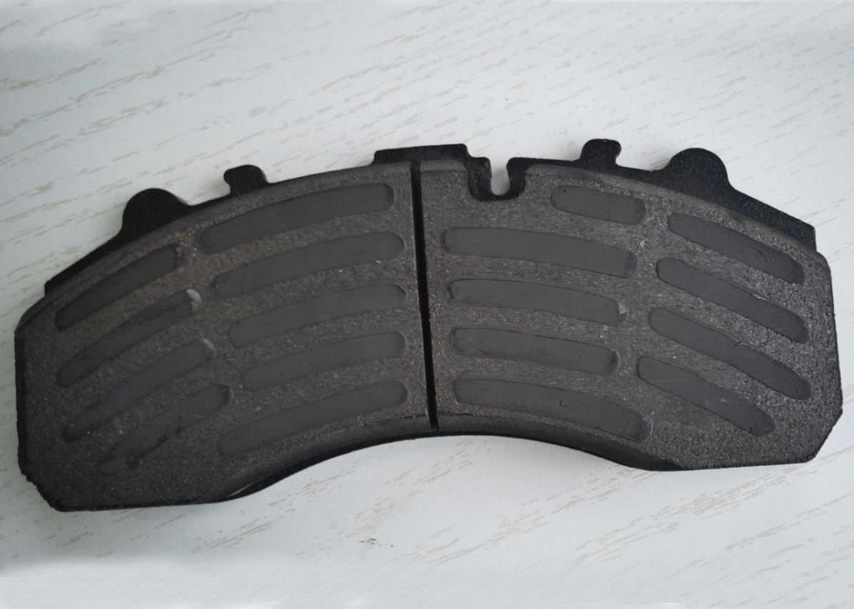 Automobile Brake Pads E11- Emark Licence IATF16949 Quality Syste