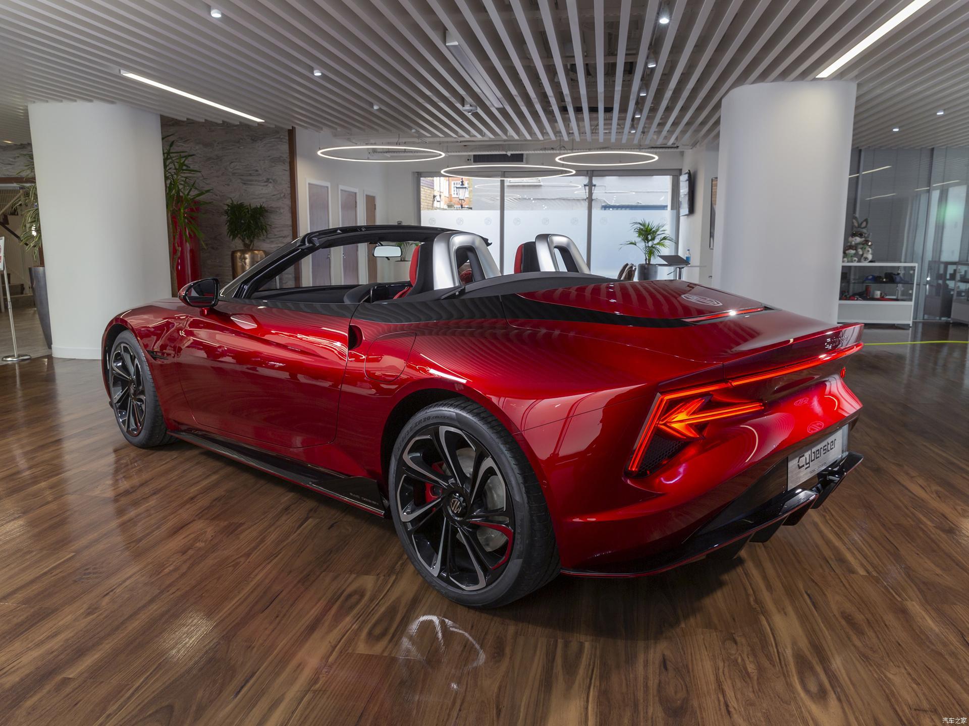 2024 Auto SAIC MG Electric Convertible Car 400kW 4wd MG Cyberster Luxury Body Structure 5-door 5-seat Hatchback Motor 150 204Ps