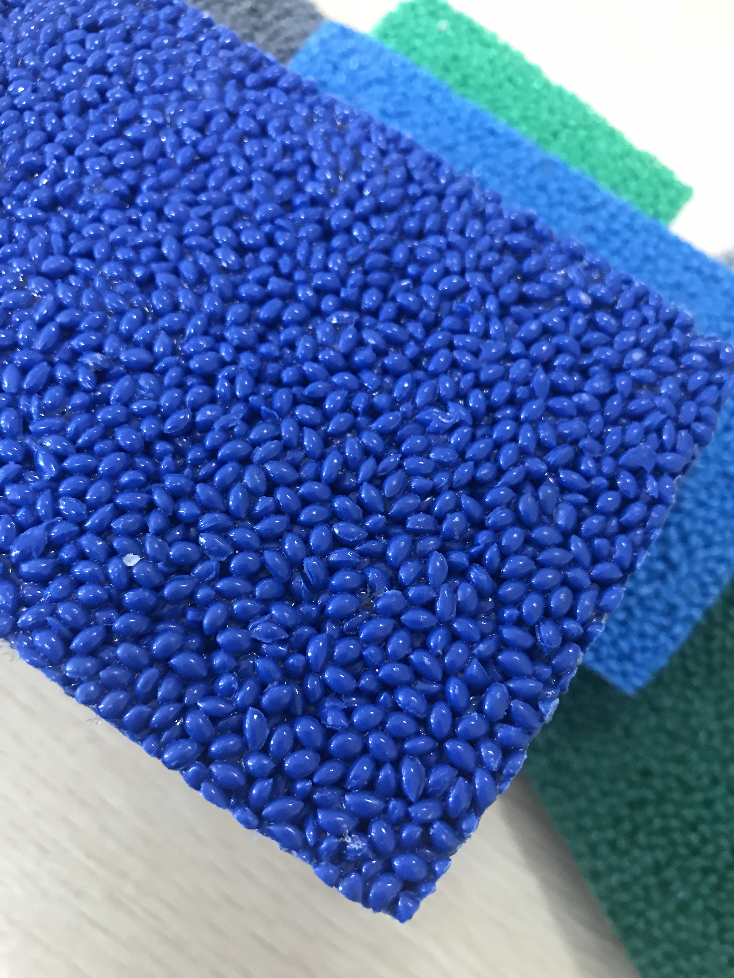 Dust Free Permeable 2mm 4mm EPDM Rubber Crumb