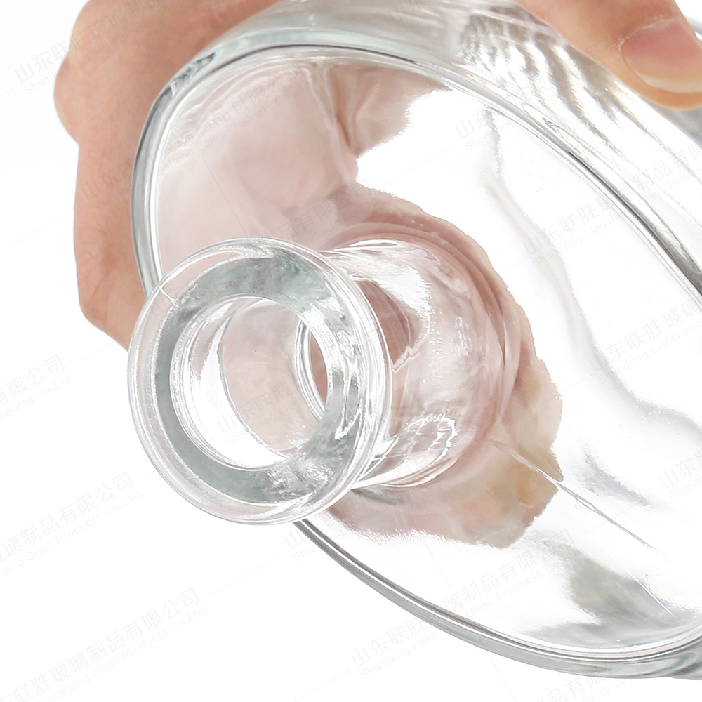 700ml 750ml Gin Rum Spirit Whiskey Glass Flint Bottles with Glass Lids and Material