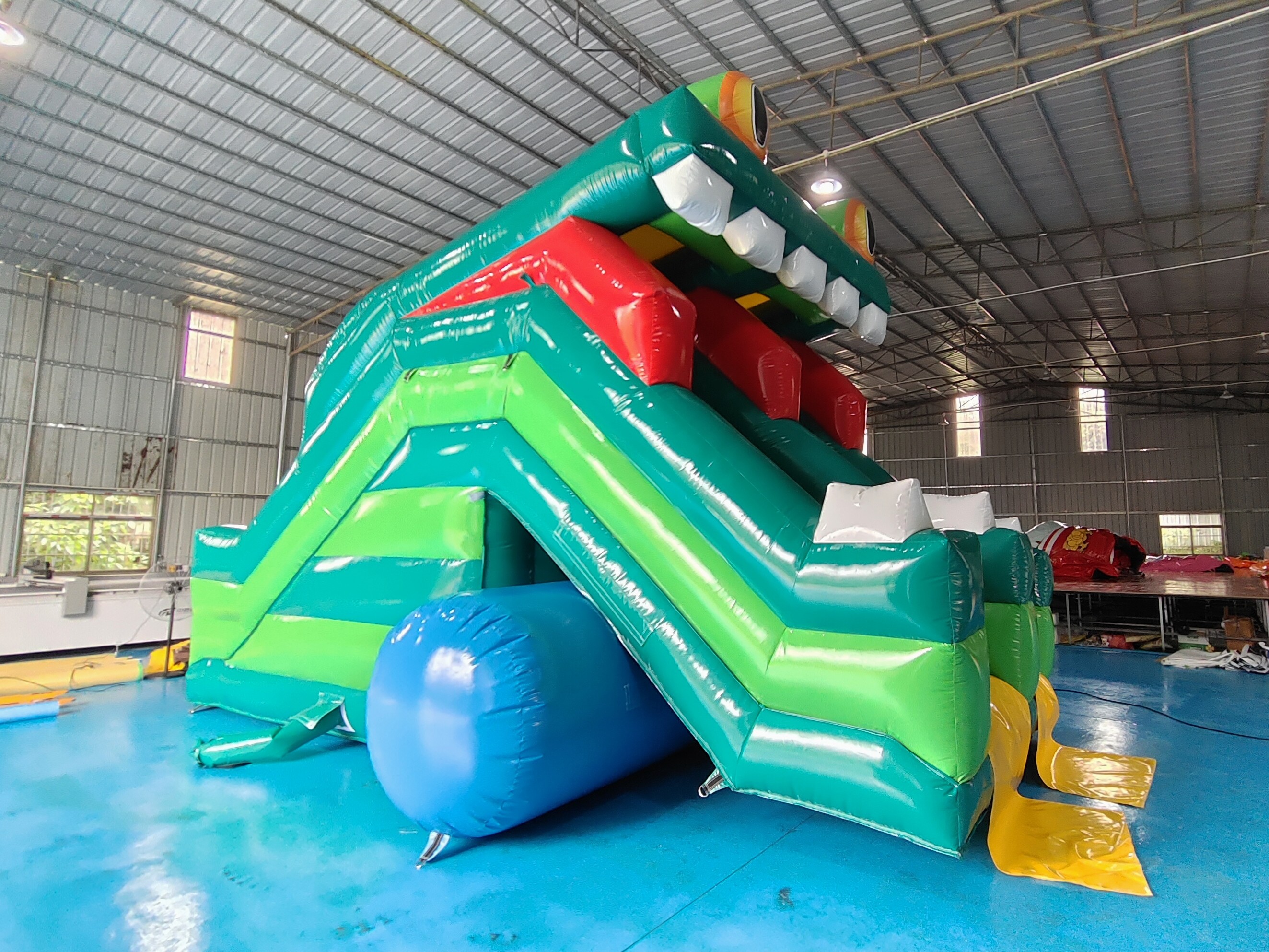 New Design Inflatable Slide Frog Figure Inflatable High Double Slides Dry Slide For Kids And Adults