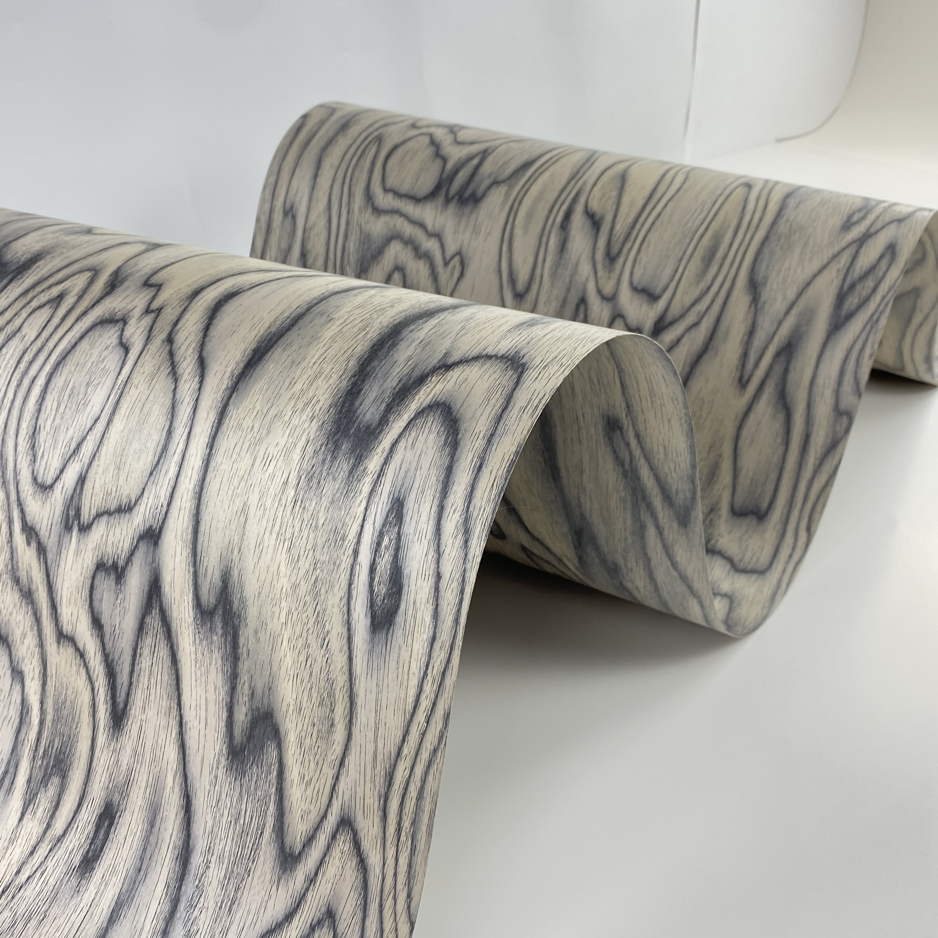 Various Styles Melamine Fancy Recon Wood Face Veneer/ Laminated Recon Veneer