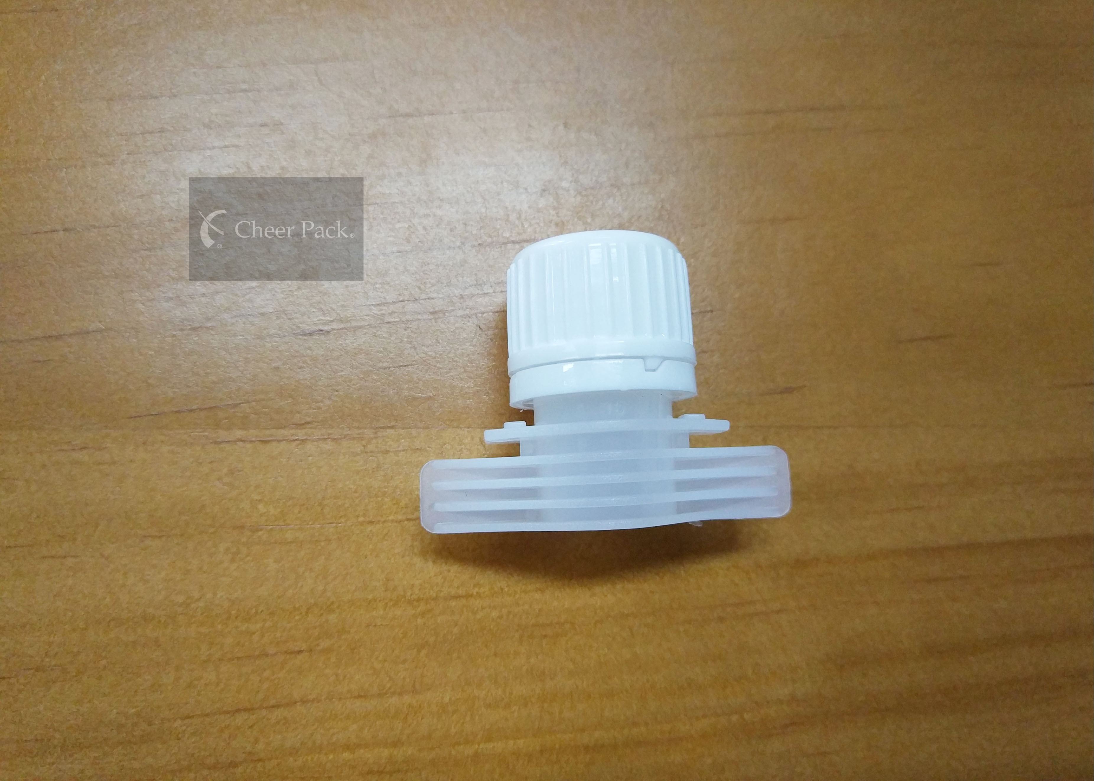 16mm Inner Diameter Plastic Spout Caps For Stand Up Juice Doypack