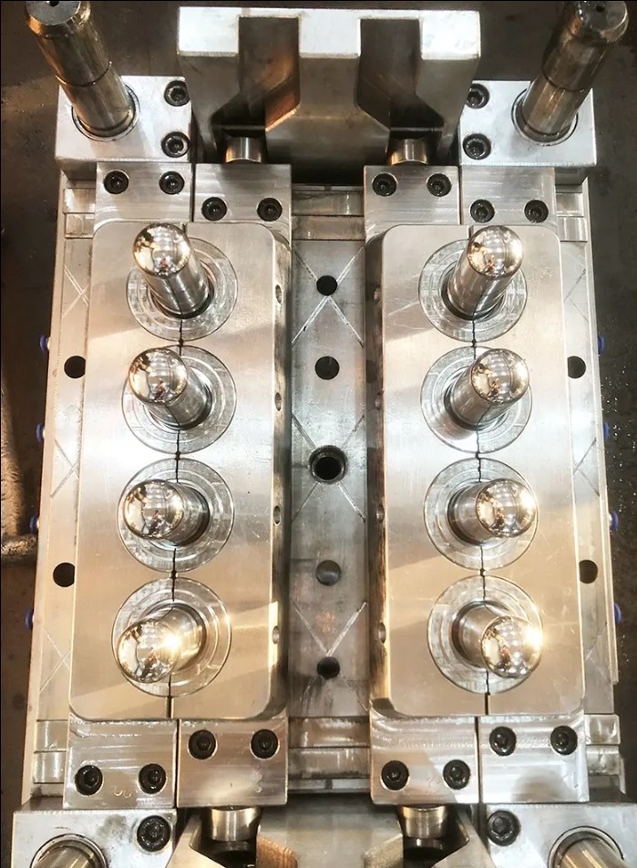 High Precision Factory Quality Medical Model Maker Plastic Injection Preform Mould With S136 Core Cavity