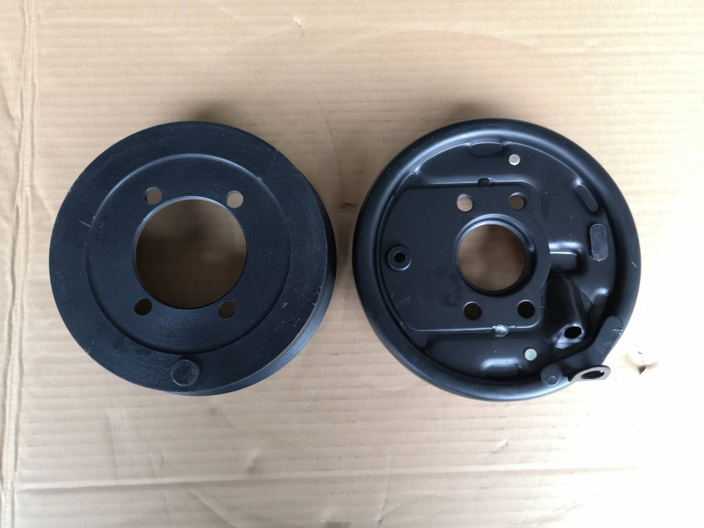 Durable ISUZU NPR Parts Hand Brake Assembly Have Steel Drum And Iron Drum With Brake Shoes And Plate