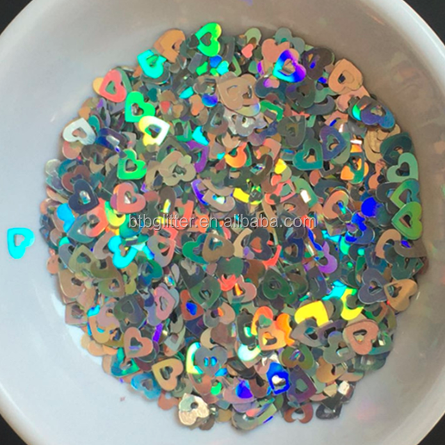 Artware Polyester and Glass Craft Supplies for Beautiful Heart-Shaped Glitter LED Wedding Decorations