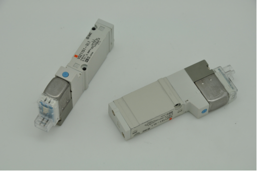 968500287，SOLENOID VALVE, 24 VDC, LED, SURGE SUPP, SMC VQZ1151-5L1