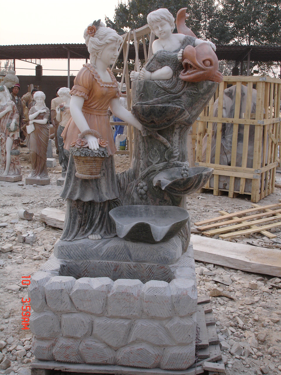 Two Women Pouring Water Marble Statue Slate Odm Stone Wall Fountain