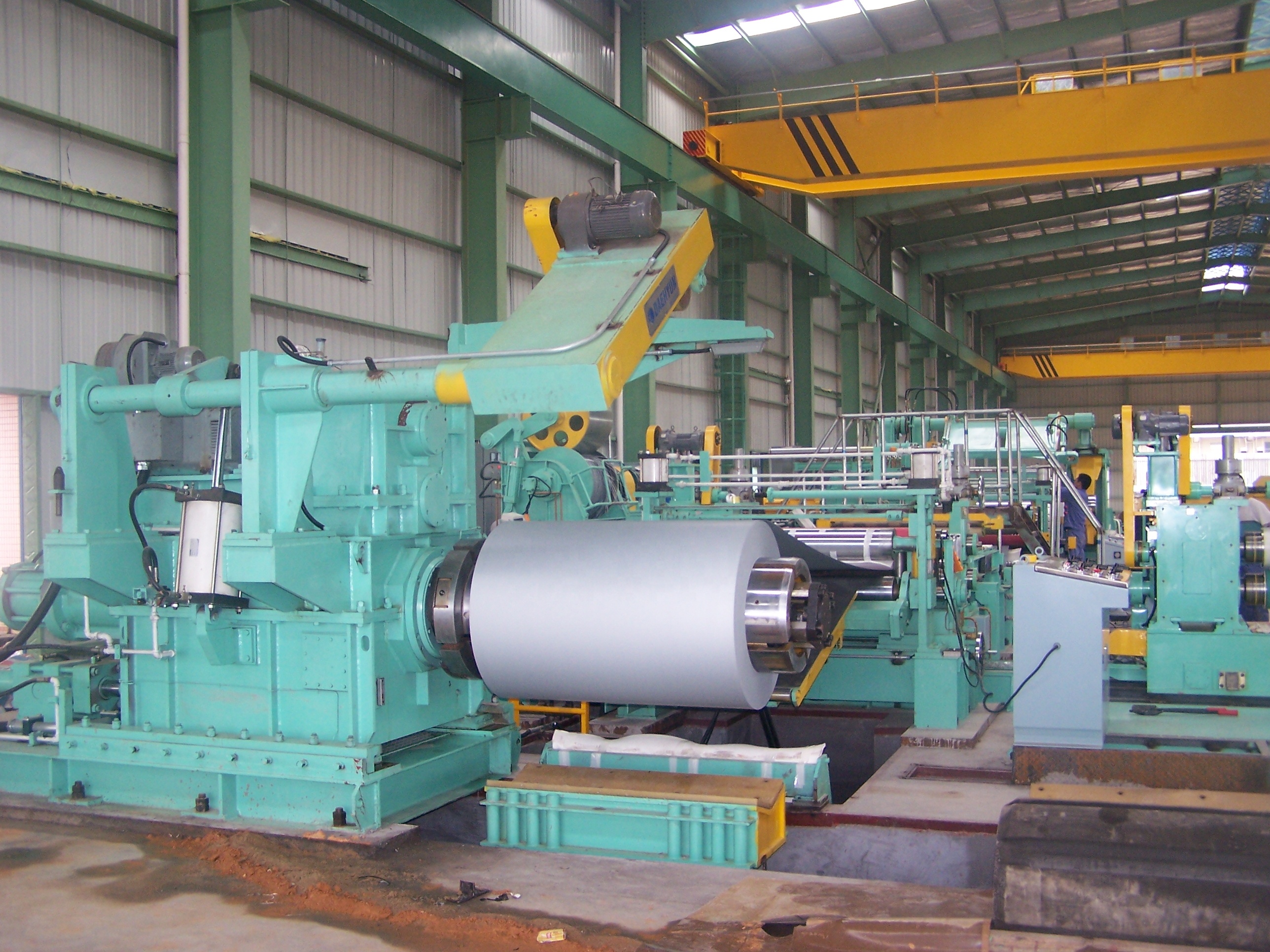Steel Coil Uncoiling Straightening Slitting and Recoiling Line for Space-Saving Design