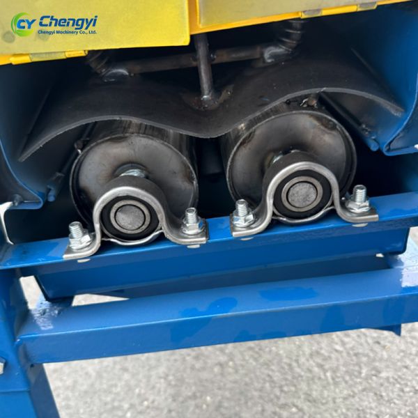Steel Double Roller Corn Sheller Machine Reliable Corn Peeling Machinery