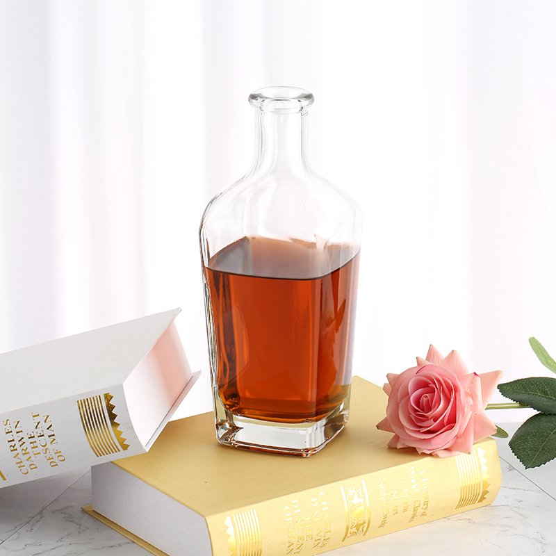 500ml Glass Wine Whisky Liquor Vodka Spirit Bottle for Other Beverage Consumption