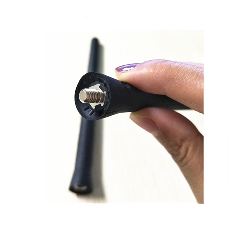 Rubber Duck AM FM Antenna with Impedance of 50 Ohm and High Gain of 3dbi