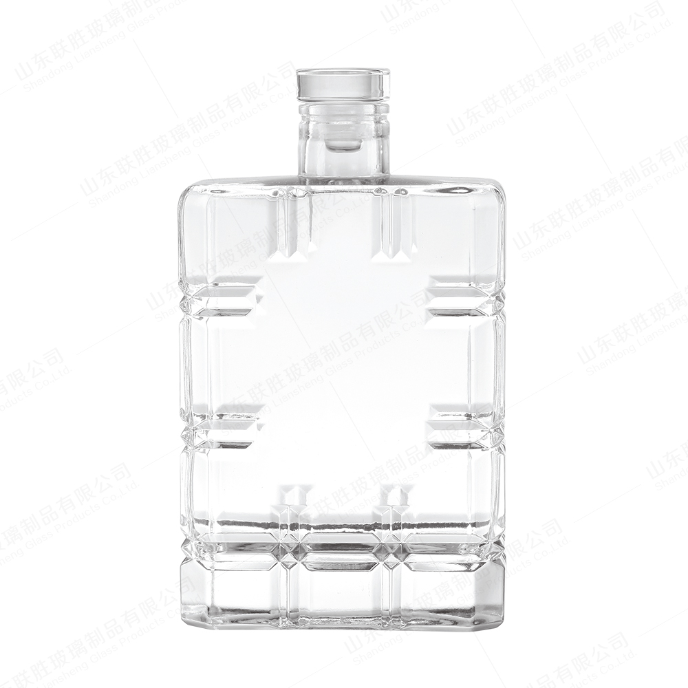 Custom Size Accepted Square Wine Glass Engraving Bottle for Large Size Whiskey