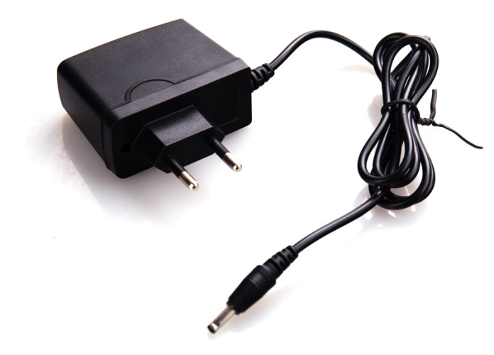 EU Plug 8.4 V Li Ion Battery Charger 18650 For Flashlight Headlight 100% Tested