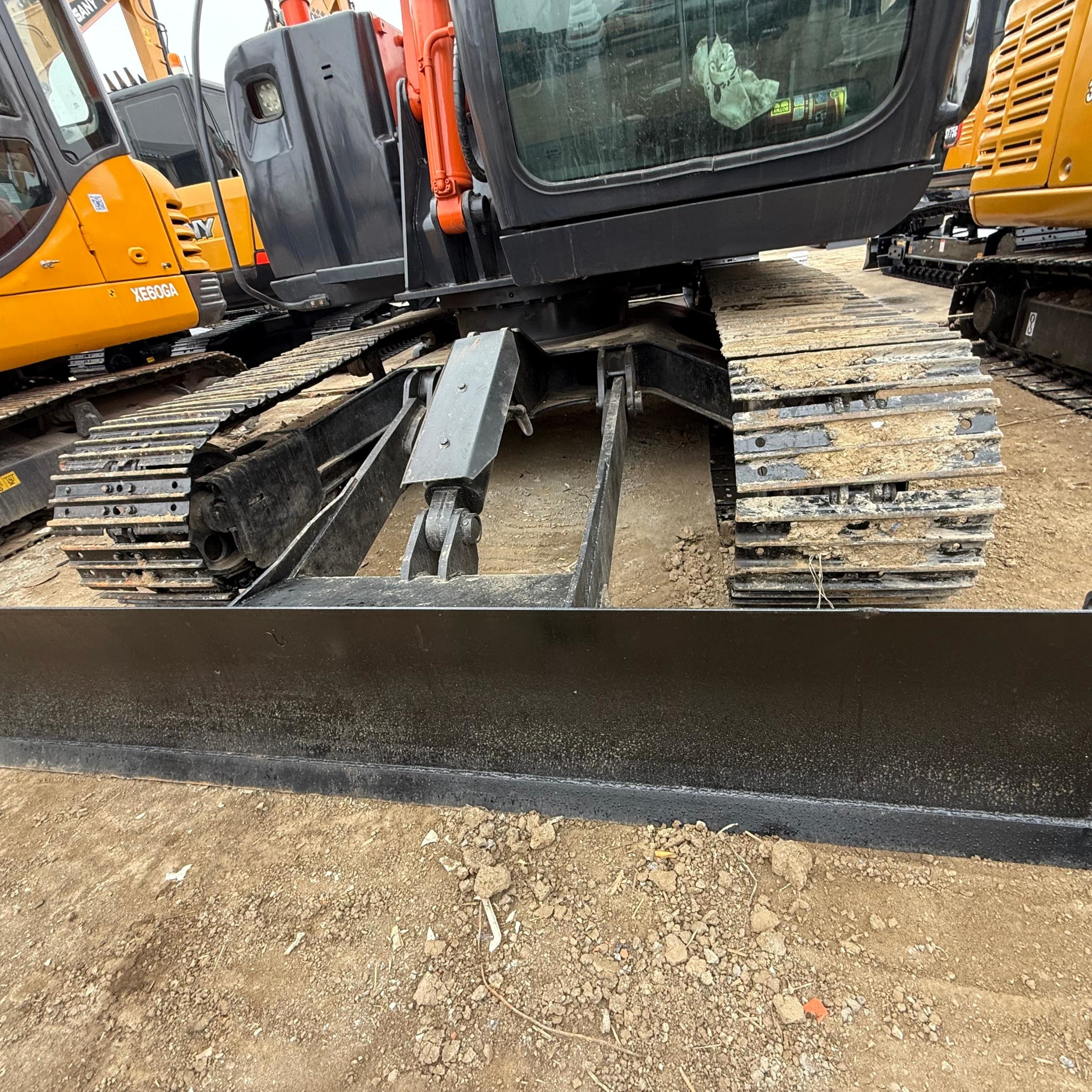 Original Brand Used Hitachi ZX70 Hydraulic Excavators 7 Ton Crawler Digger For Road Constrution