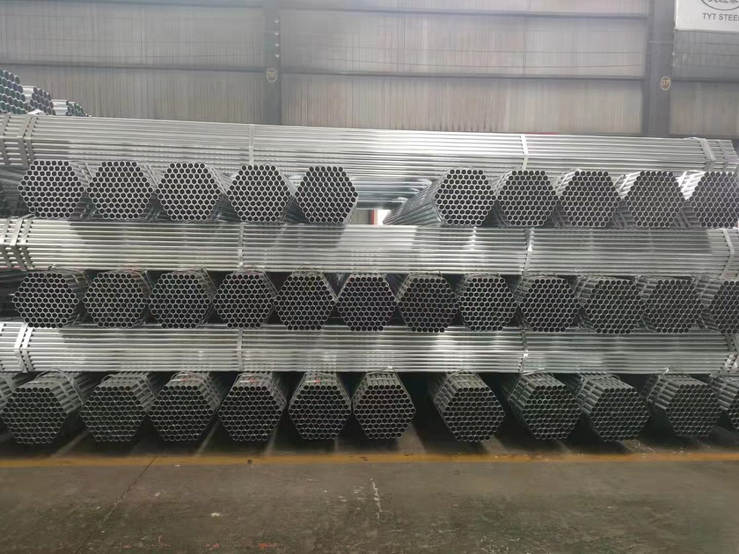 DN50 Galvanized Steel Pipe DN100 Large Diameter DN300 - DN600 Seamless 200MM
