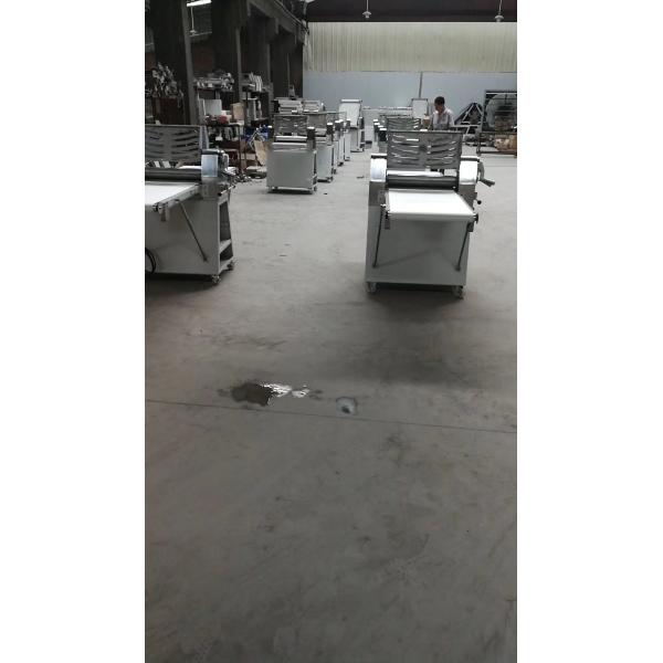 Table Top Dough Sheeter Machine Multifunctional Bakery Rolling Dough Sheeter